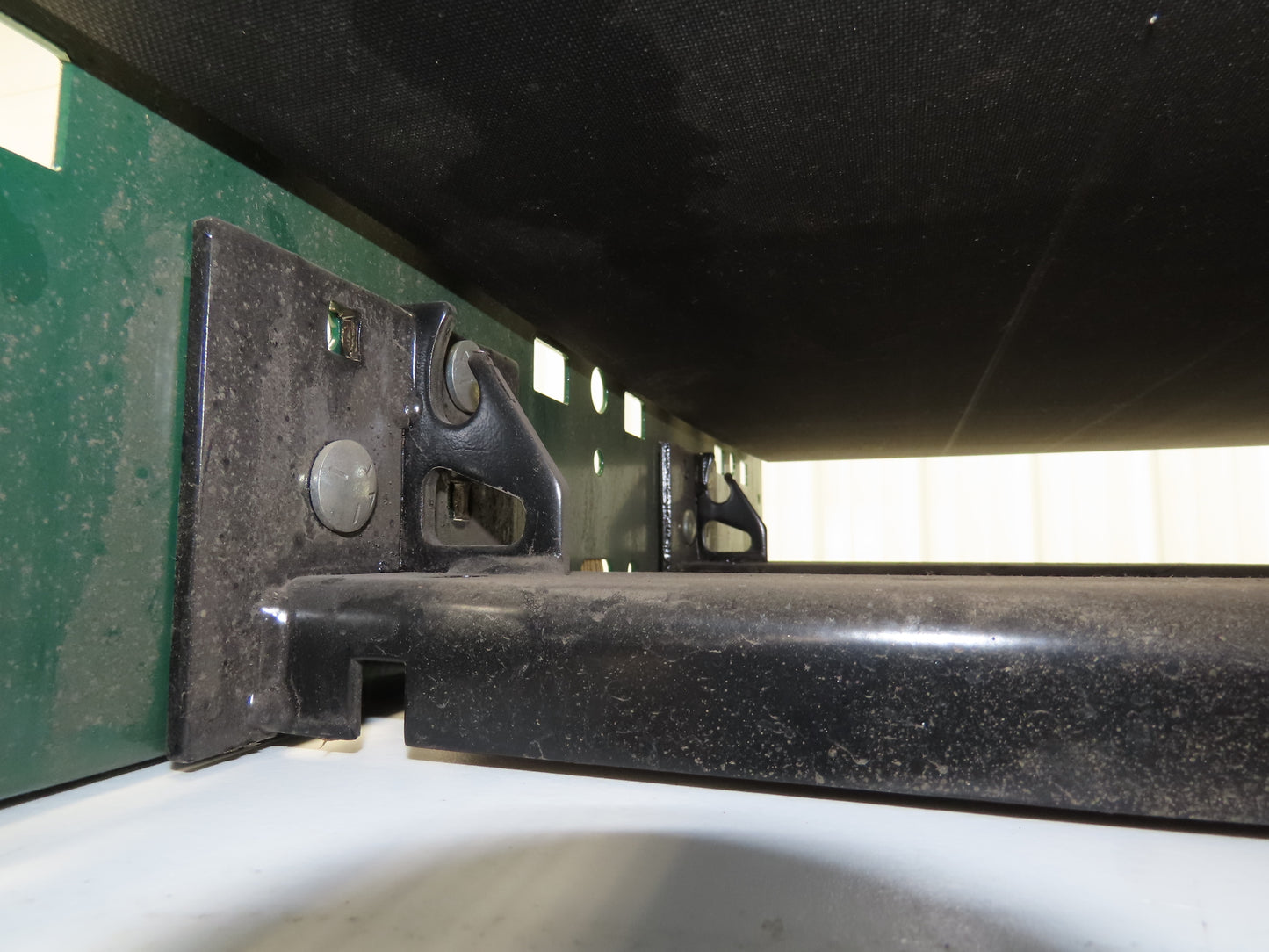 Dematic 25"W x 36"L Belt Over Roller Powered Conveyor 22"BF 48V Motorized Roller