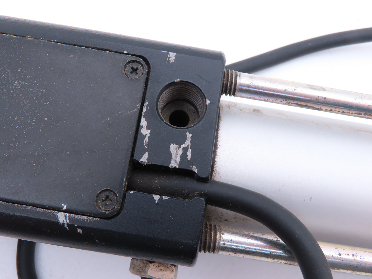 SMC CE2F40-210 Pneumatic Cylinder Scale 40mm Bore 210mm Stroke With Lock 145 PSI