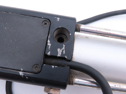 SMC CE2F40-210 Pneumatic Cylinder Scale 40mm Bore 210mm Stroke With Lock 145 PSI