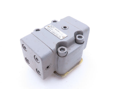 Toyooki Kogyo Co HK3-WG2E-03A Hydraulic Directional Control Check Valve 4E0