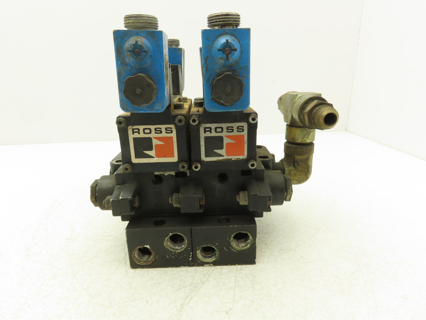 Ross W6076B3437 5/2 Pneumatic Solenoid Valve 2-Station Manifold 24VDC 3/8"npt