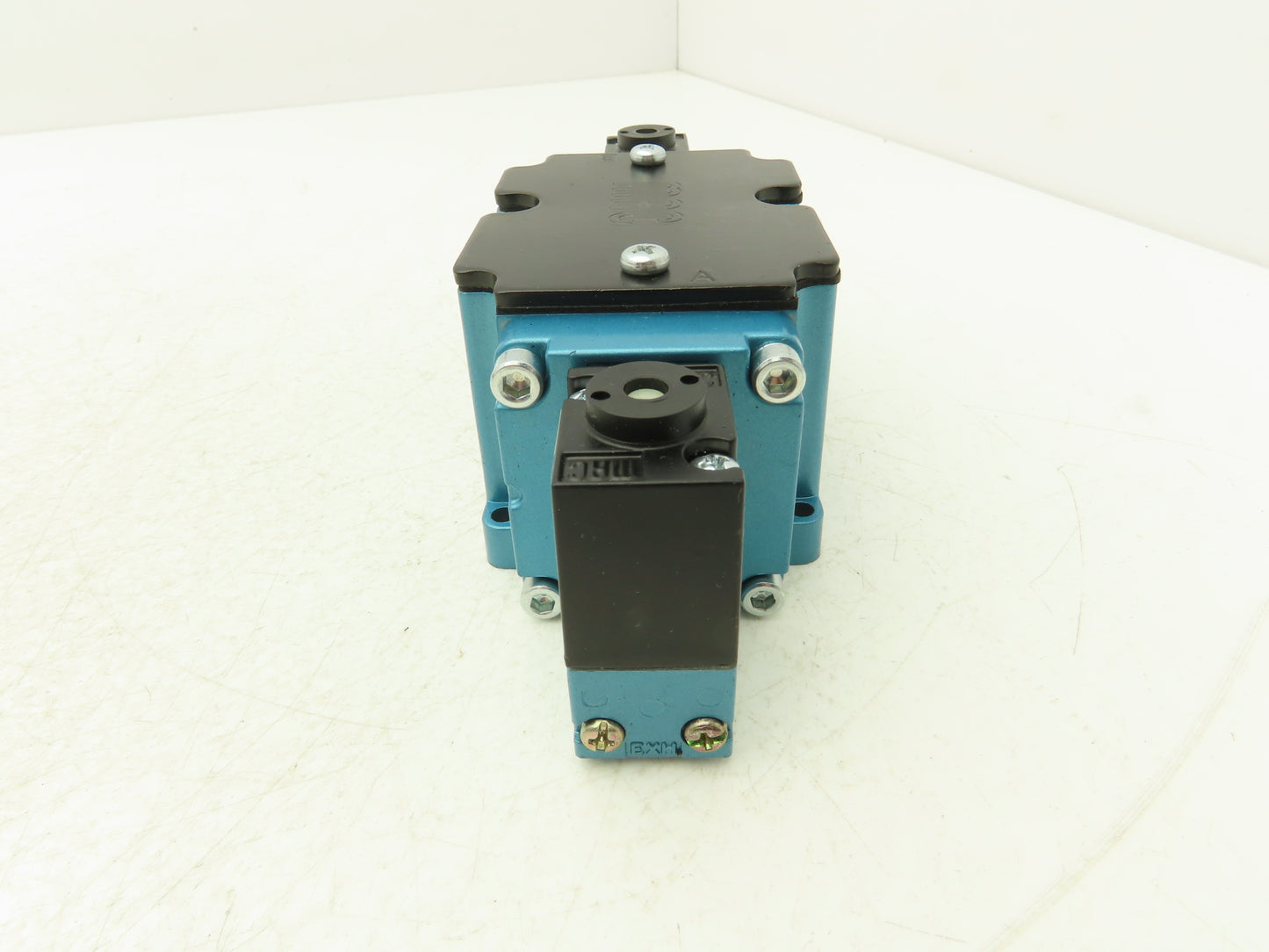 MAC 6531B-000-PM-591DA Pneumatic Solenoid Valve 24VDC PME-591DABE