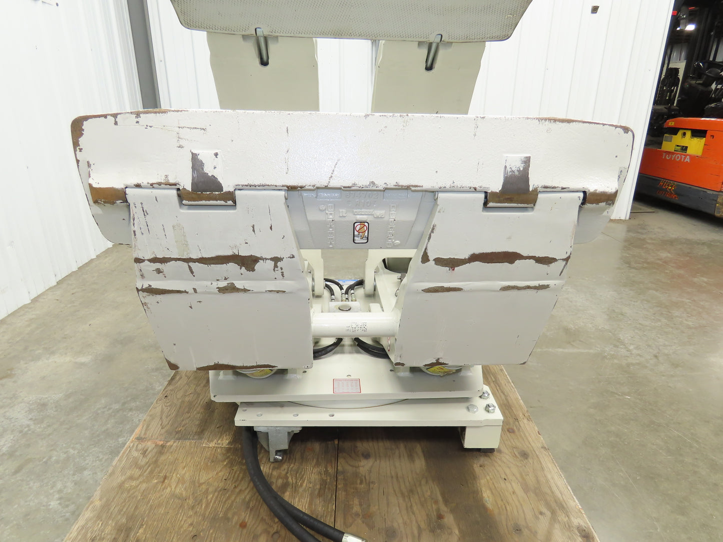 Cascade 45F Paper Roll Clamp 4500LB Fork Lift Truck Clamping Attachment Class 3