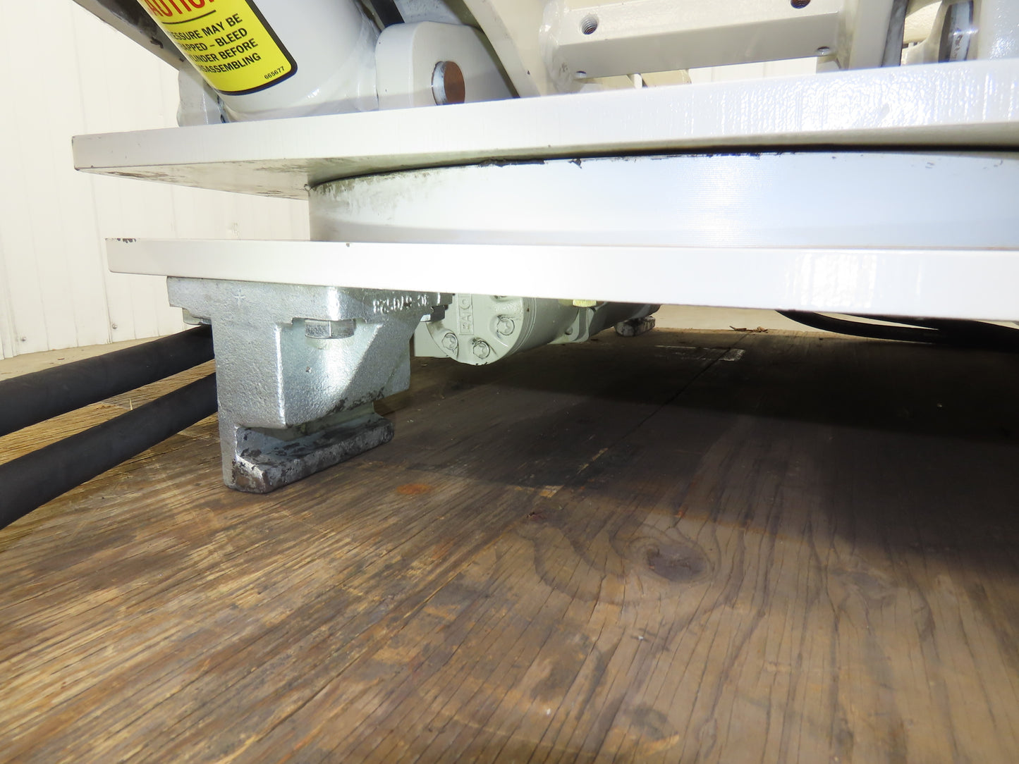 Cascade 45F Paper Roll Clamp 4500LB Fork Lift Truck Clamping Attachment Class 3