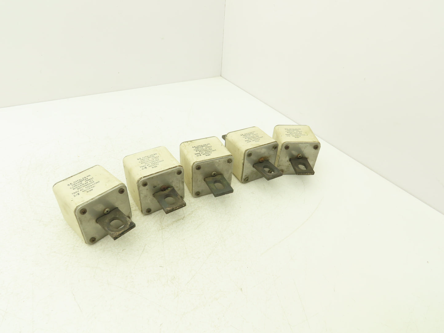 General Electric 218A4387P44 Current Limiting Fuse 525A 700V Lot of 5