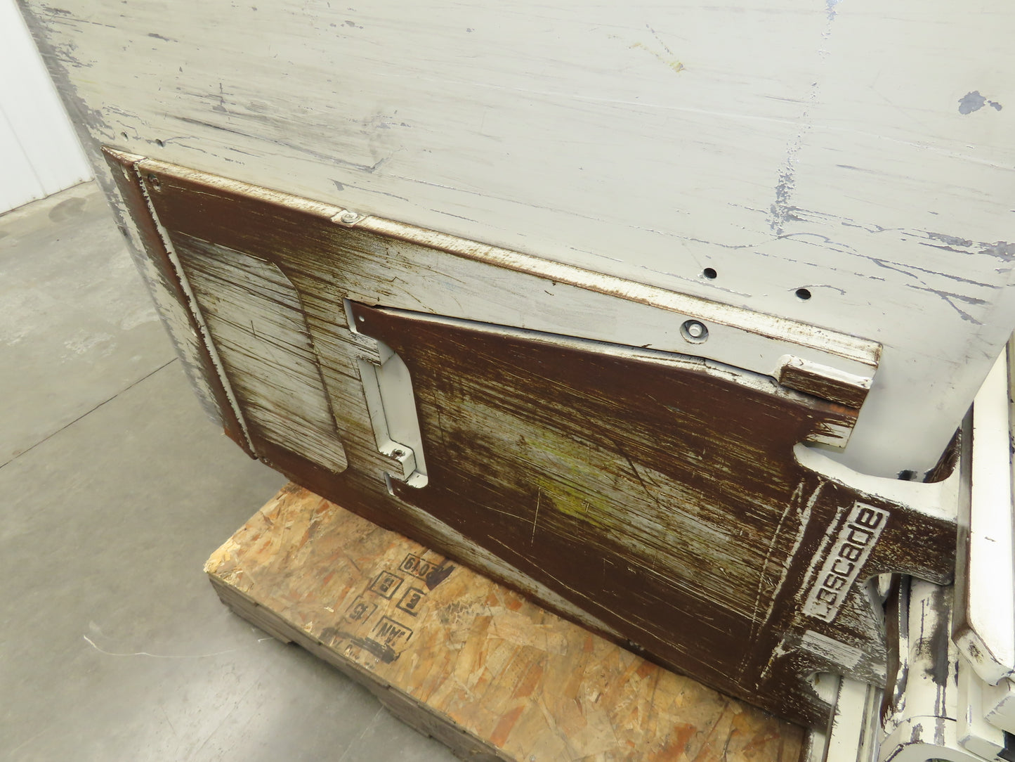 Cascade 35D Cardboard Carton Bale Clamp Forklift Attachment 3200lbs 22-77" ID