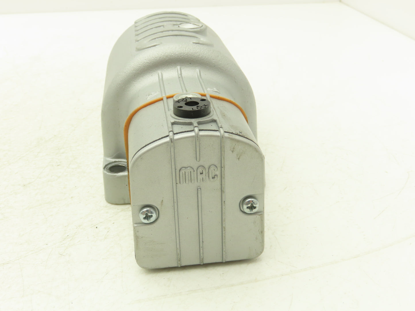MAC 1301G-111D-1 Pneumatic Single Solenoid Valve 4/2-way 120V