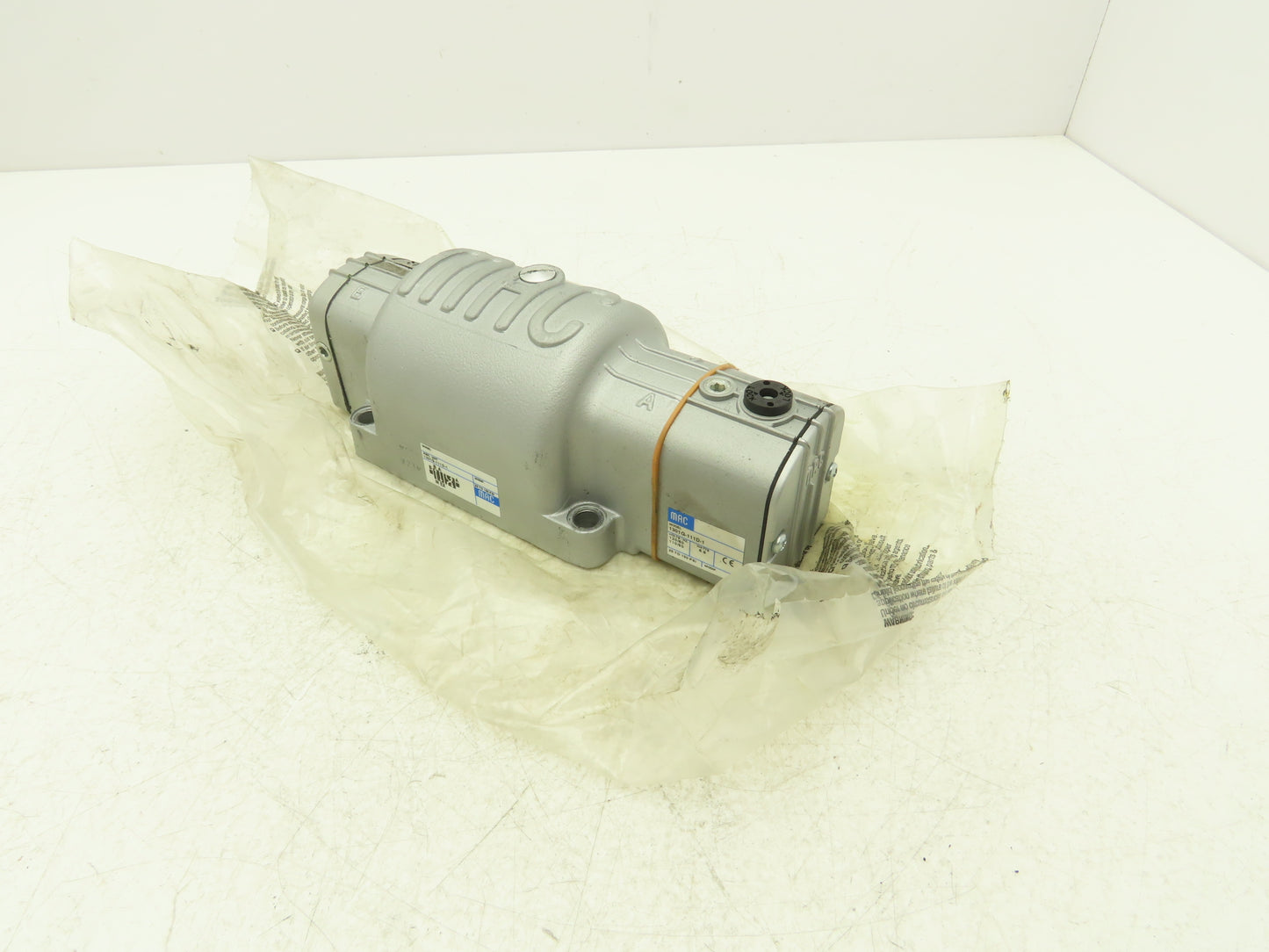 MAC 1301G-111D-1 Pneumatic Single Solenoid Valve 4/2-way 120V