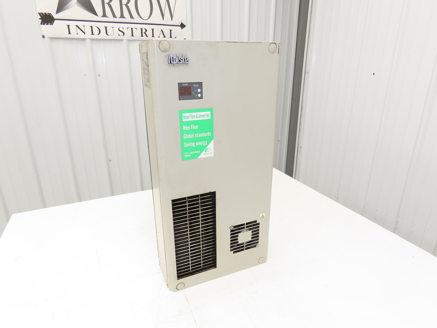 Apiste ENC-GR500S-ECO FA Cooler Enclosure Heat Exchanger 240VAC 1Ph