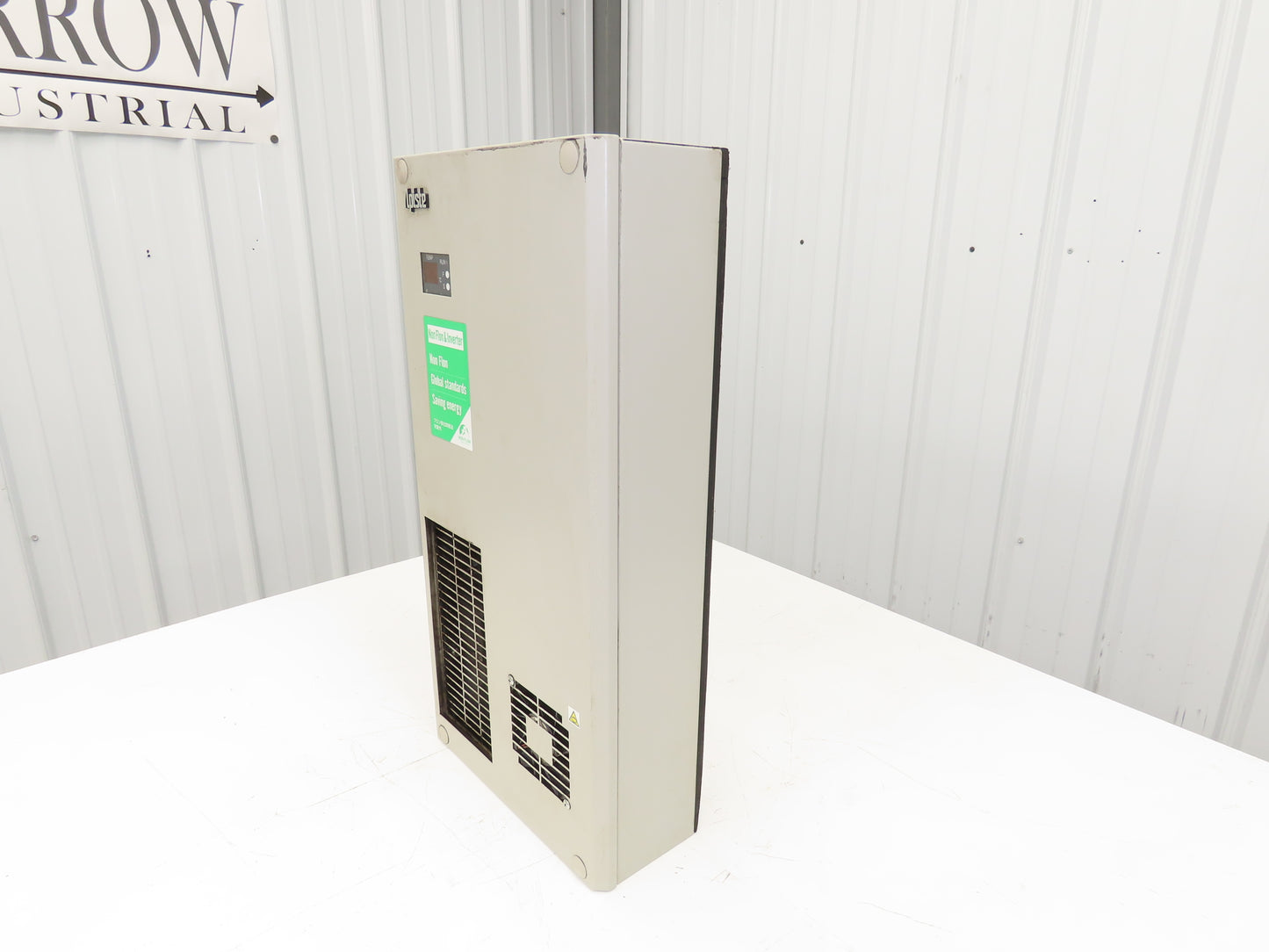 Apiste ENC-GR500S-ECO FA Cooler Enclosure Heat Exchanger 240VAC 1Ph