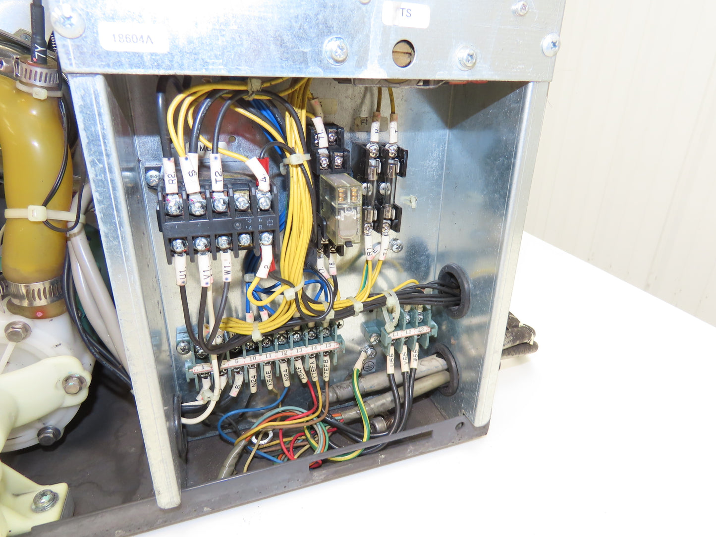 Orion RKS750F Chiller Unit Cooler 200V 3Ph 2.20kW R-407C Air & Water Cooled