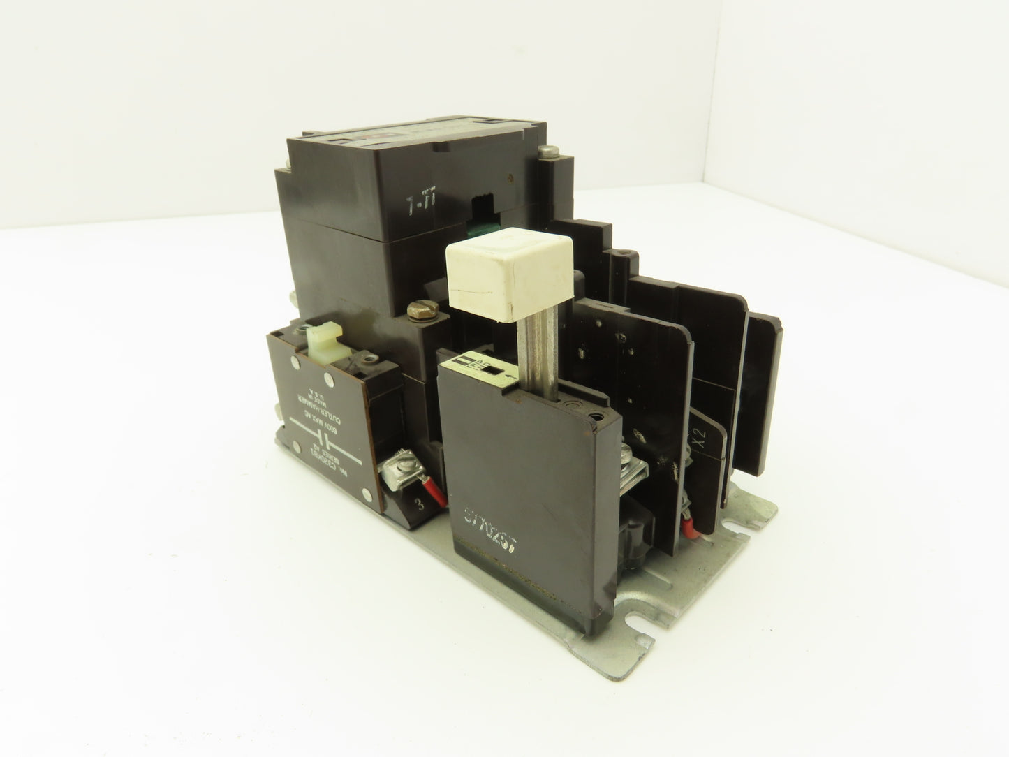 Cutler Hammer B10BG0 2 Pole Nema Size 0 Motor Starter 18A 1PH 115/230V 2Hp