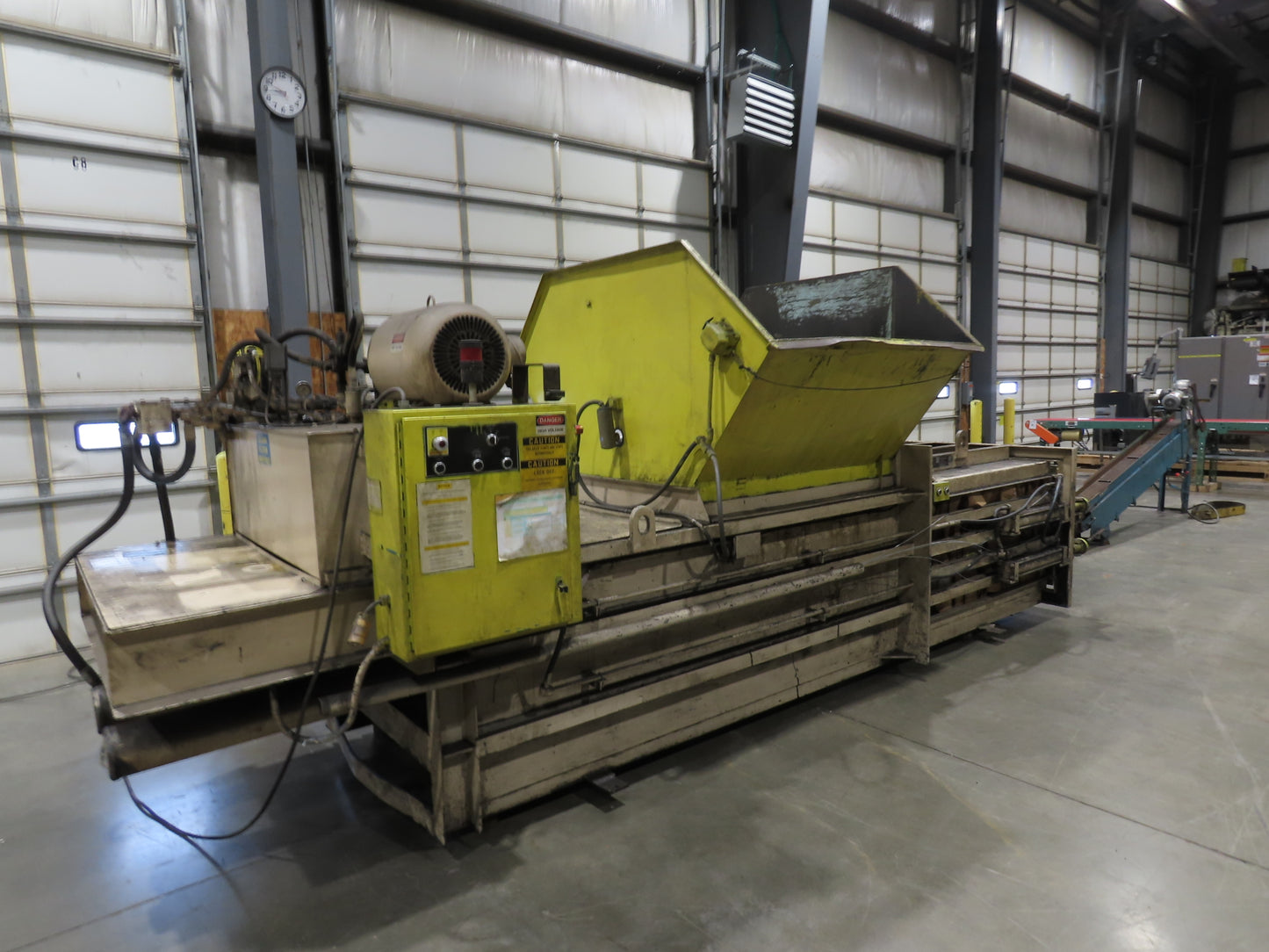Balemaster 772 Horizontal Cardboard Baler 48x32x72" Bale Manual Tie 25Hp 480V