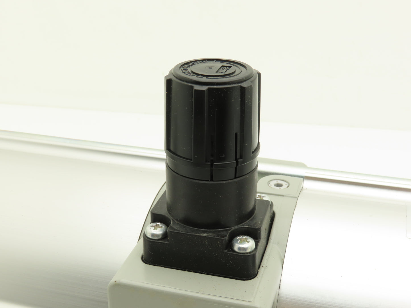 SMC VBA40A-T04GN-Z Booster Regulator 0-145psi 1/2"NPT