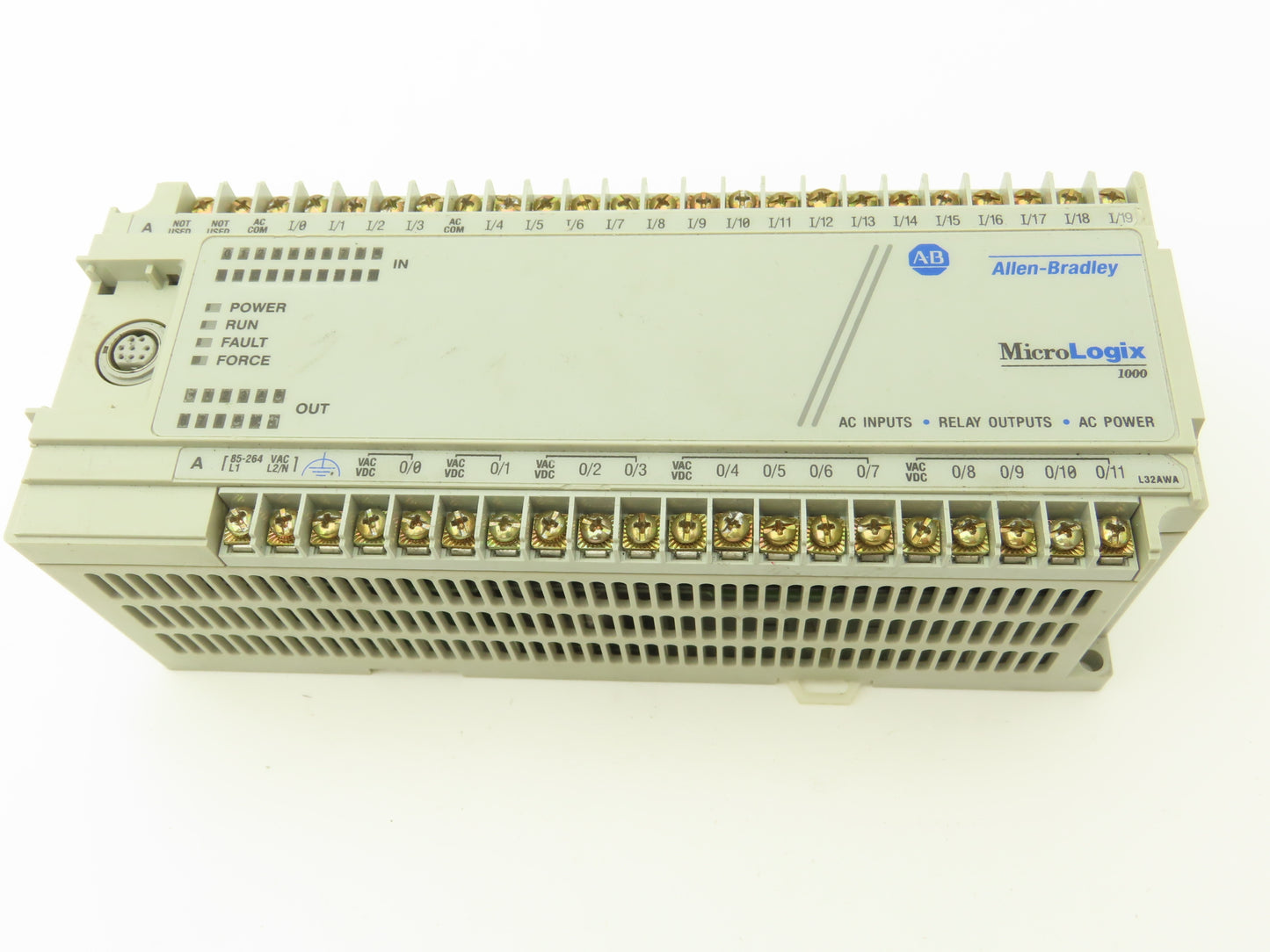 Allen Bradley 1761-L32AWA MicroLogix 1000 PLC Controller 100-240VAC Series E