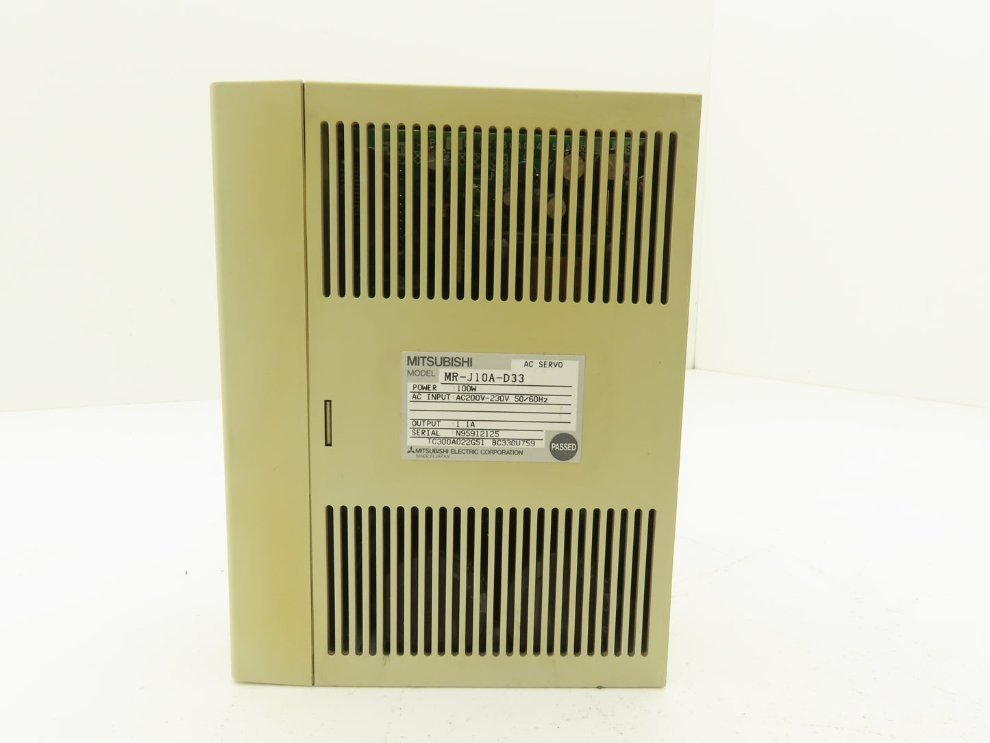 Mitsubishi MR-J10A-D33 AC Servo Drive Module 100W 1.1A 200-230V 3Ph