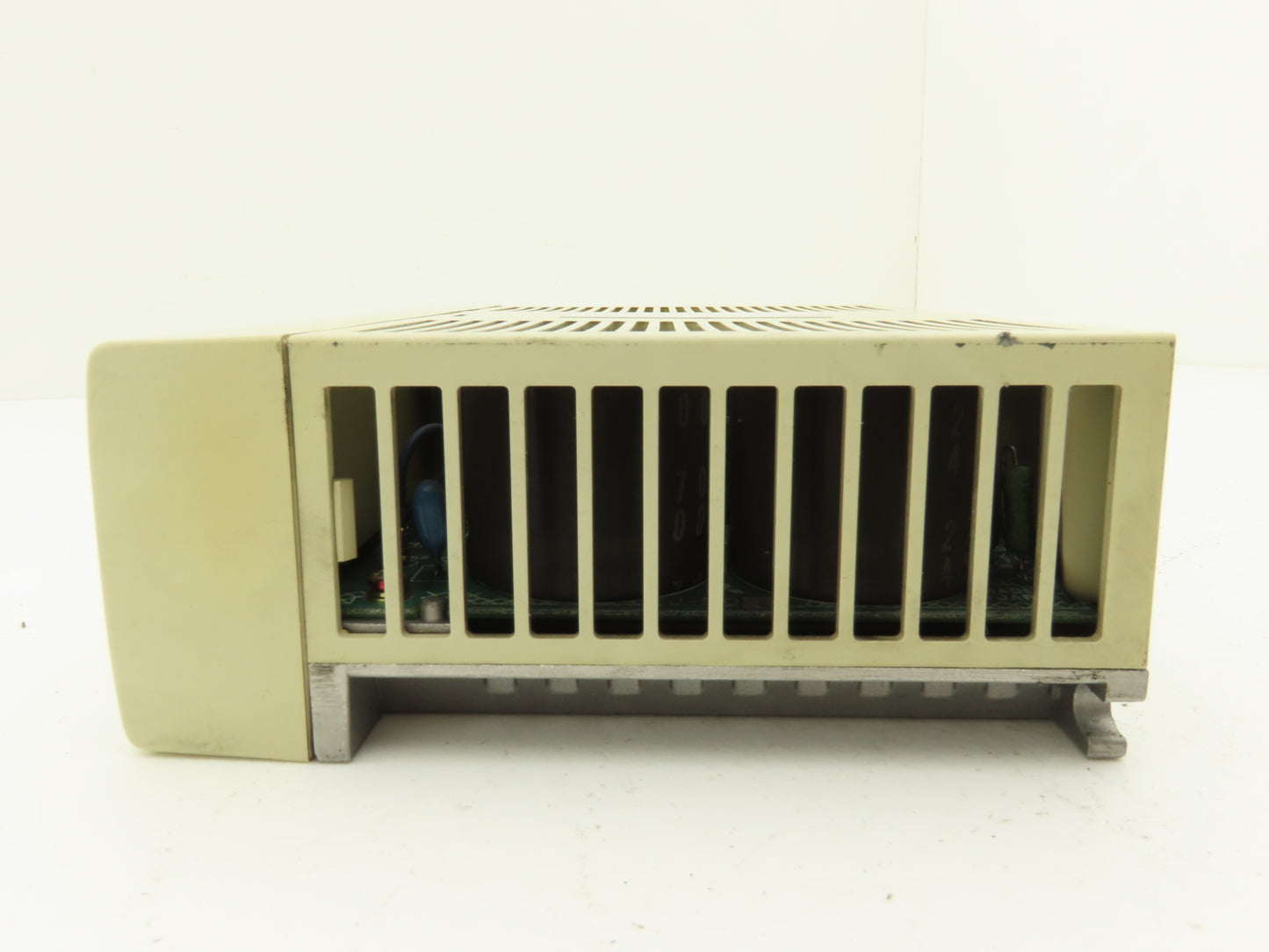 Mitsubishi MR-J10A-D33 AC Servo Drive Module 100W 1.1A 200-230V 3Ph