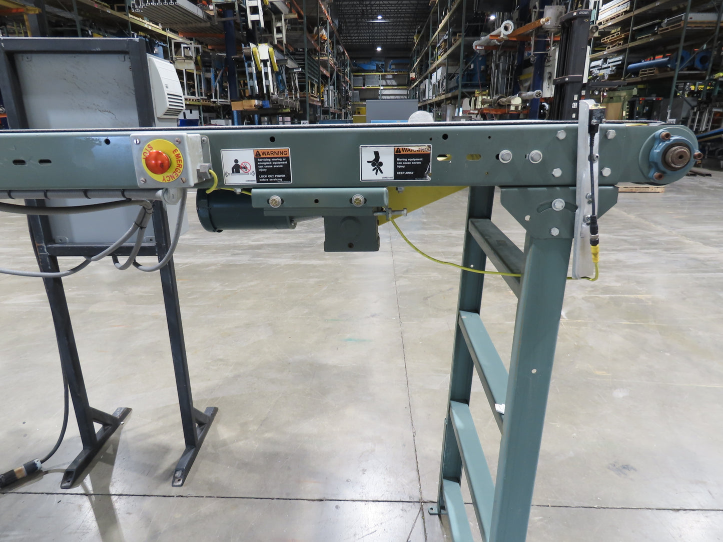 Hytrol 28"x 10' 11" Slider Bed Conveyor 24"Belt 460V 3PH Variable Speed 62"H