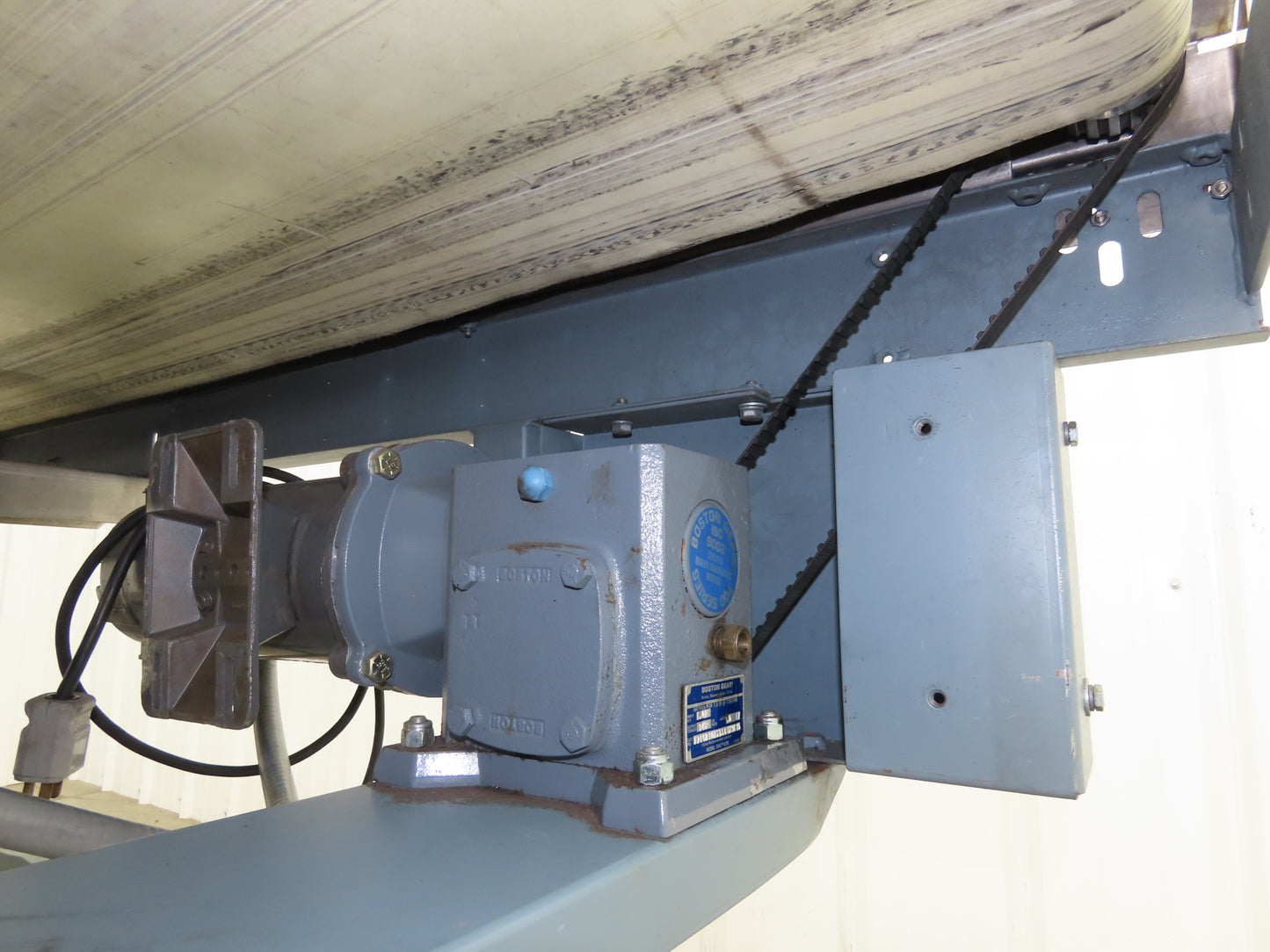 Shanklin 78"L Portable Slider Bed Conveyor 16"Belt 115V Variable Speed Drive