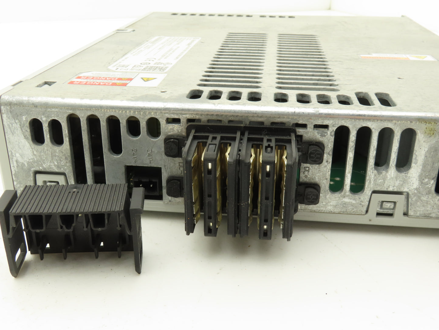 Allen Bradley 2198-P031 Kinetix 5700 DC Bus Power Supply 480VAC In 24VDC In