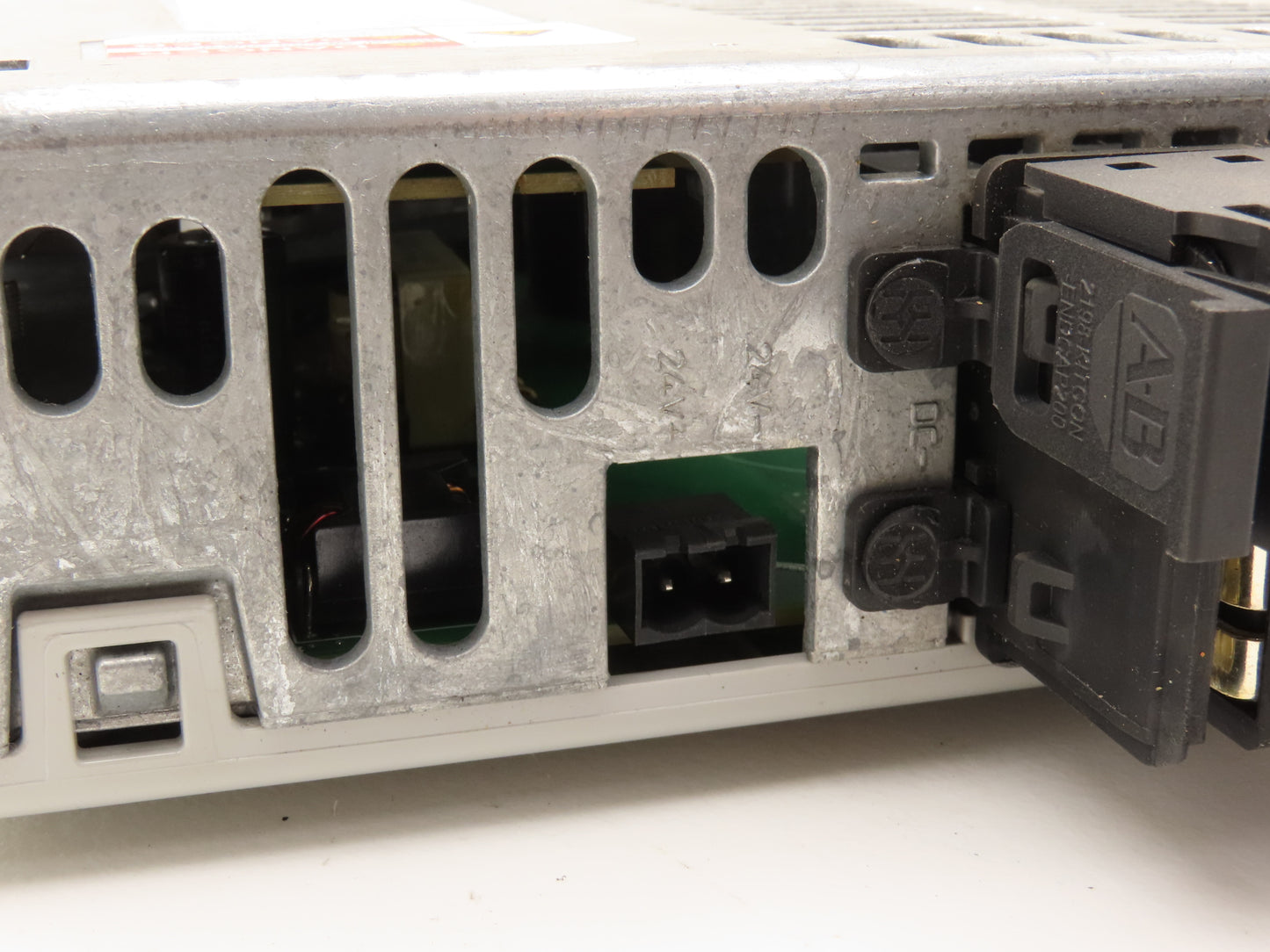 Allen Bradley 2198-P031 Kinetix 5700 DC Bus Power Supply 480VAC In 24VDC In