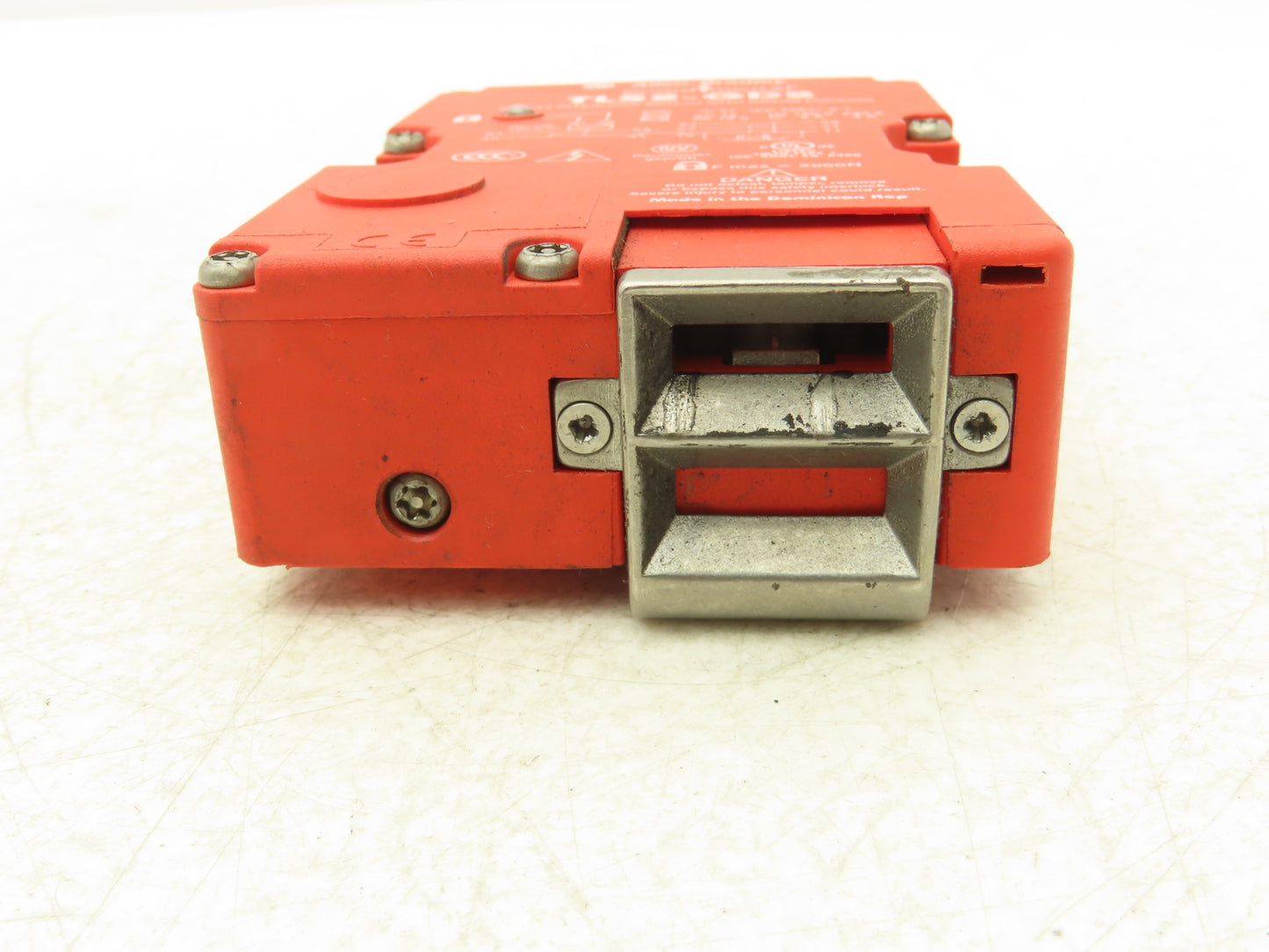 Allen Bradley 440G-T27175 Guardmaster Locking Safety Guard Switch 24V AC/DC