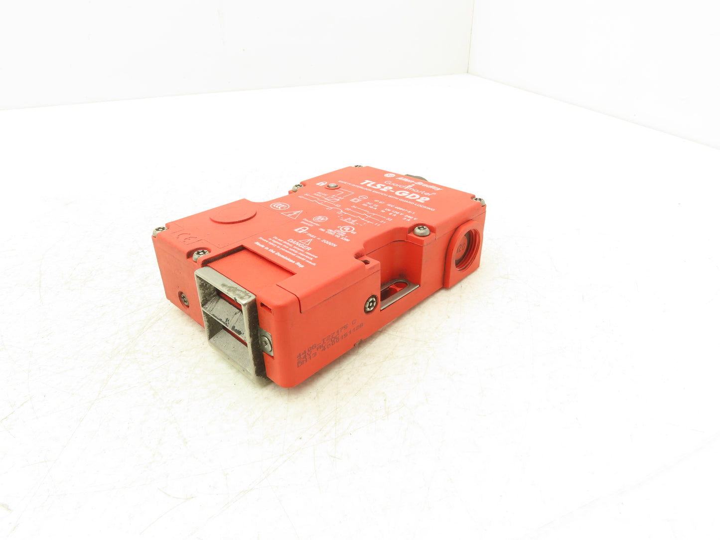 Allen Bradley 440G-T27175 Guardmaster Locking Safety Guard Switch 24V AC/DC