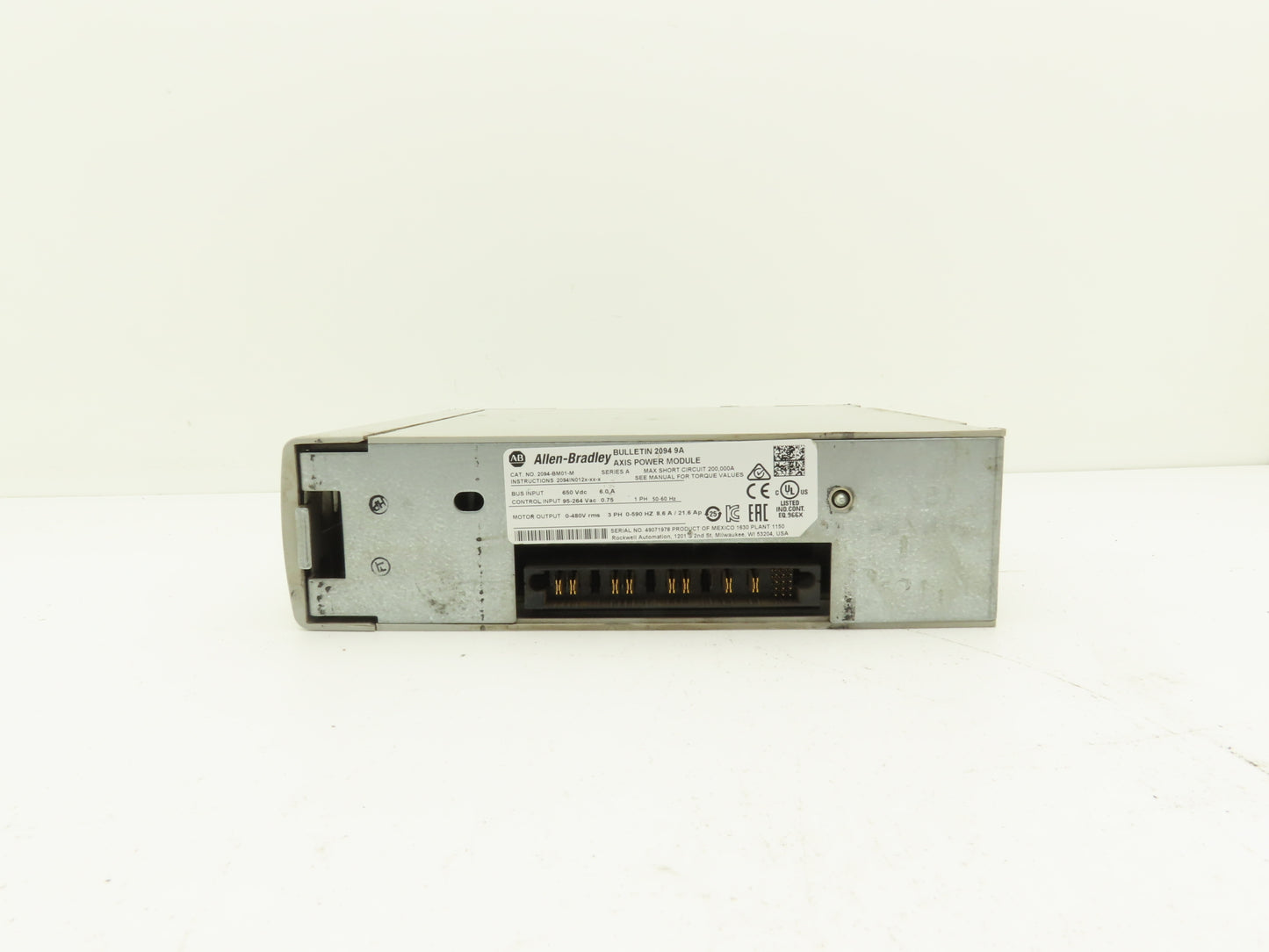 Allen Bradley 2094-BM01-M 9A Axis Power Module VFD 0-480V 3Ph 0-590Hz 21.6A