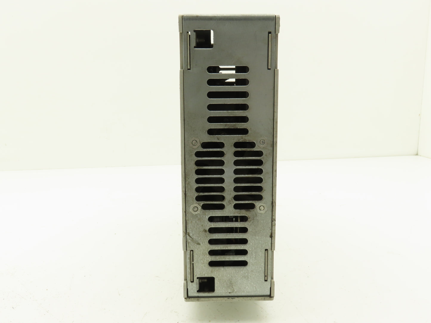 Allen Bradley 2094-BM01-M 9A Axis Power Module VFD 0-480V 3Ph 0-590Hz 21.6A