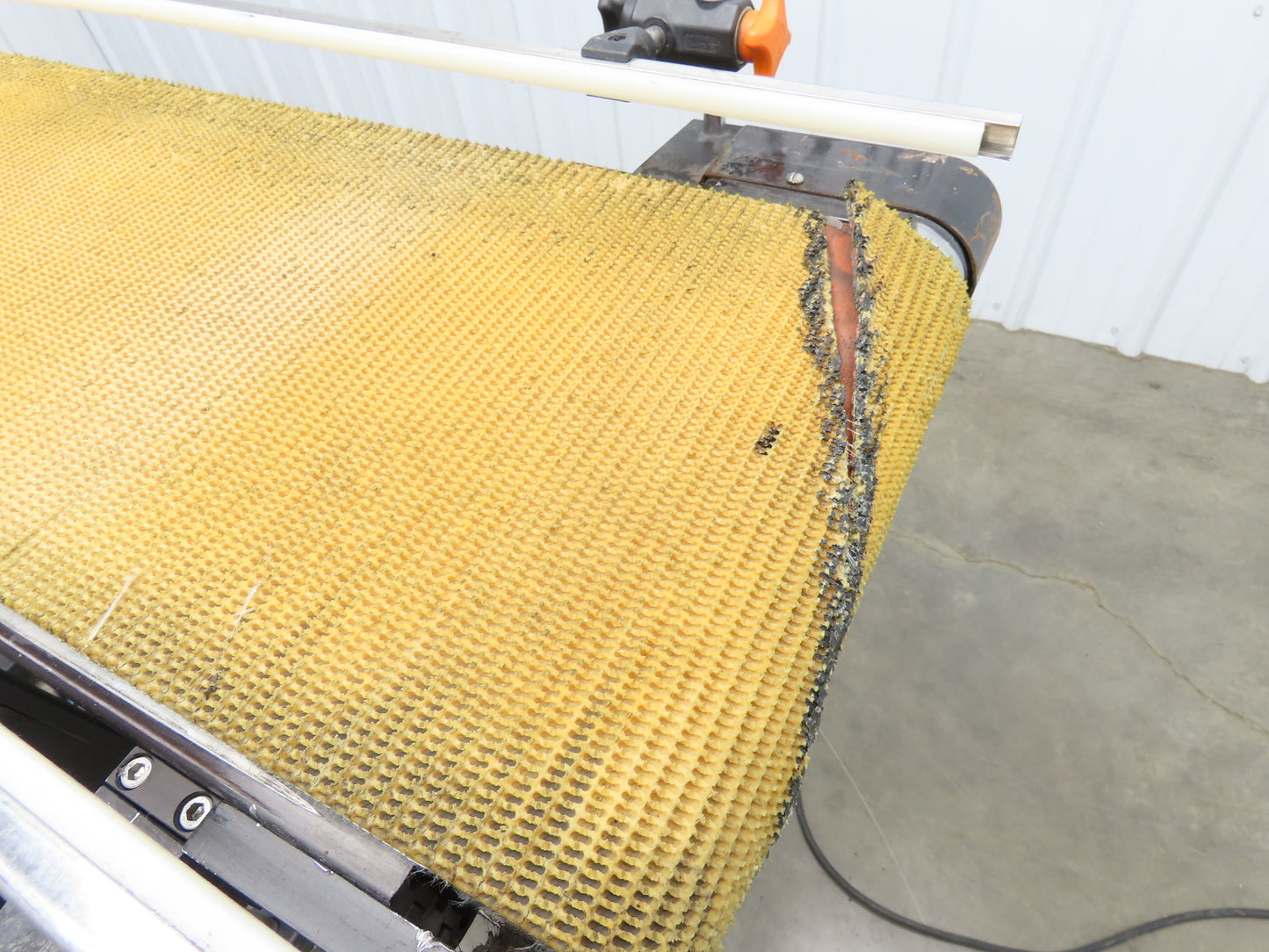 72"L Portable Grip Top Conveyor 12"Belt 115V Variable Speed Belt Drive 0-98FPM