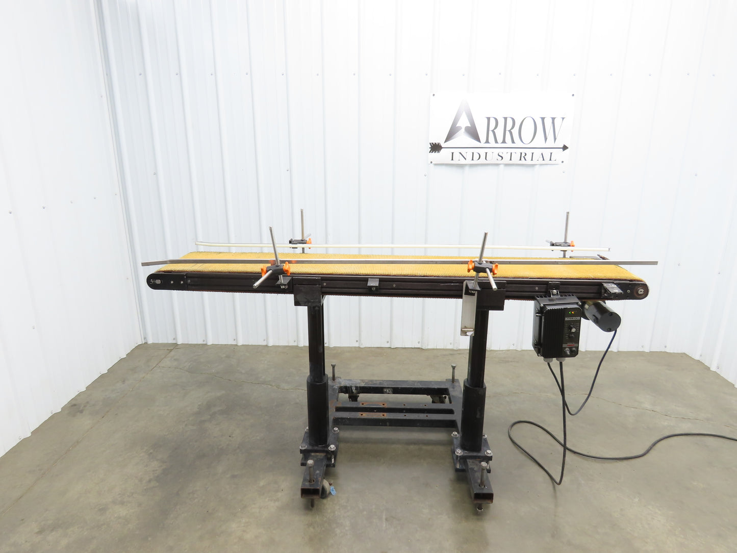 72"L Portable Grip Top Conveyor 12"Belt 115V Variable Speed Belt Drive 0-98FPM