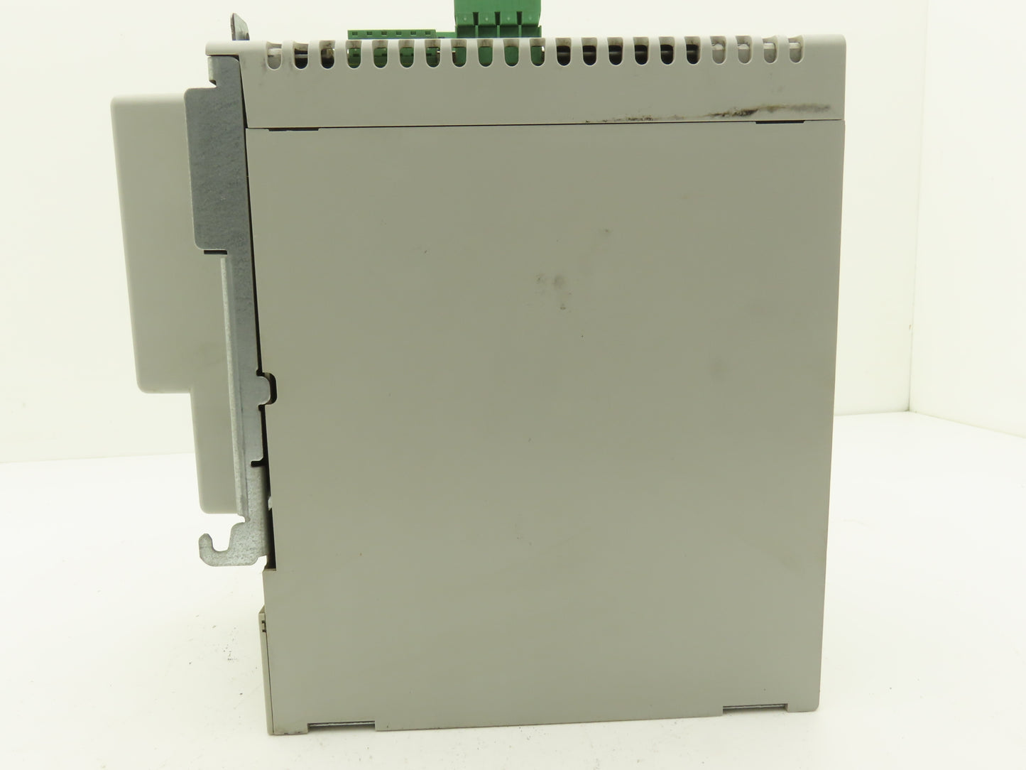 Allen Bradley 2094-BC01-M01-M Integrated Axis Power Module 480V 3Ph 0-590Hz