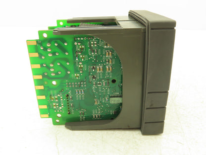 Honeywell UDC2300 Mini-Pro Temperature Controller DC230L-E0-00-10-0A00000-00-0