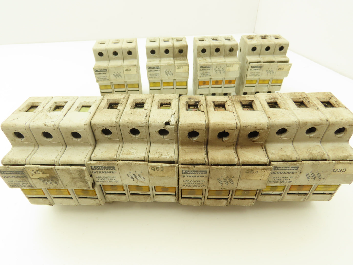 Ferraz Shawmut USCC31I Ultrasafe 3-Pole Class CC Fuse Holder 30A 600V Lot of 8