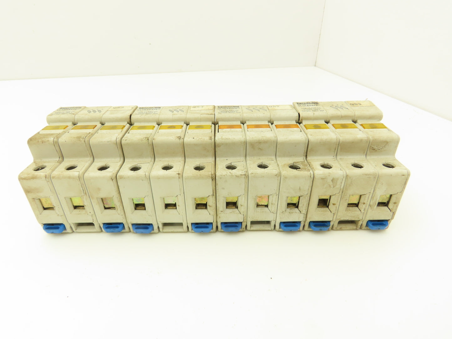 Ferraz Shawmut USCC31I Ultrasafe 3-Pole Class CC Fuse Holder 30A 600V Lot of 8
