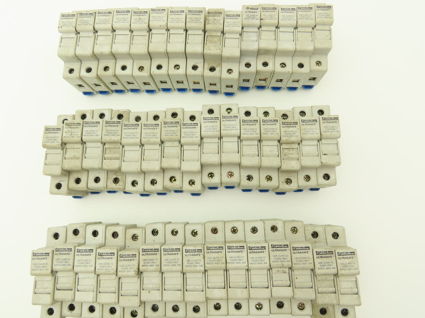 Ferraz Shawmut USCC1 Ultrasafe 1-Pole Class CC Fuse Holder 30A 600V Lot of 69