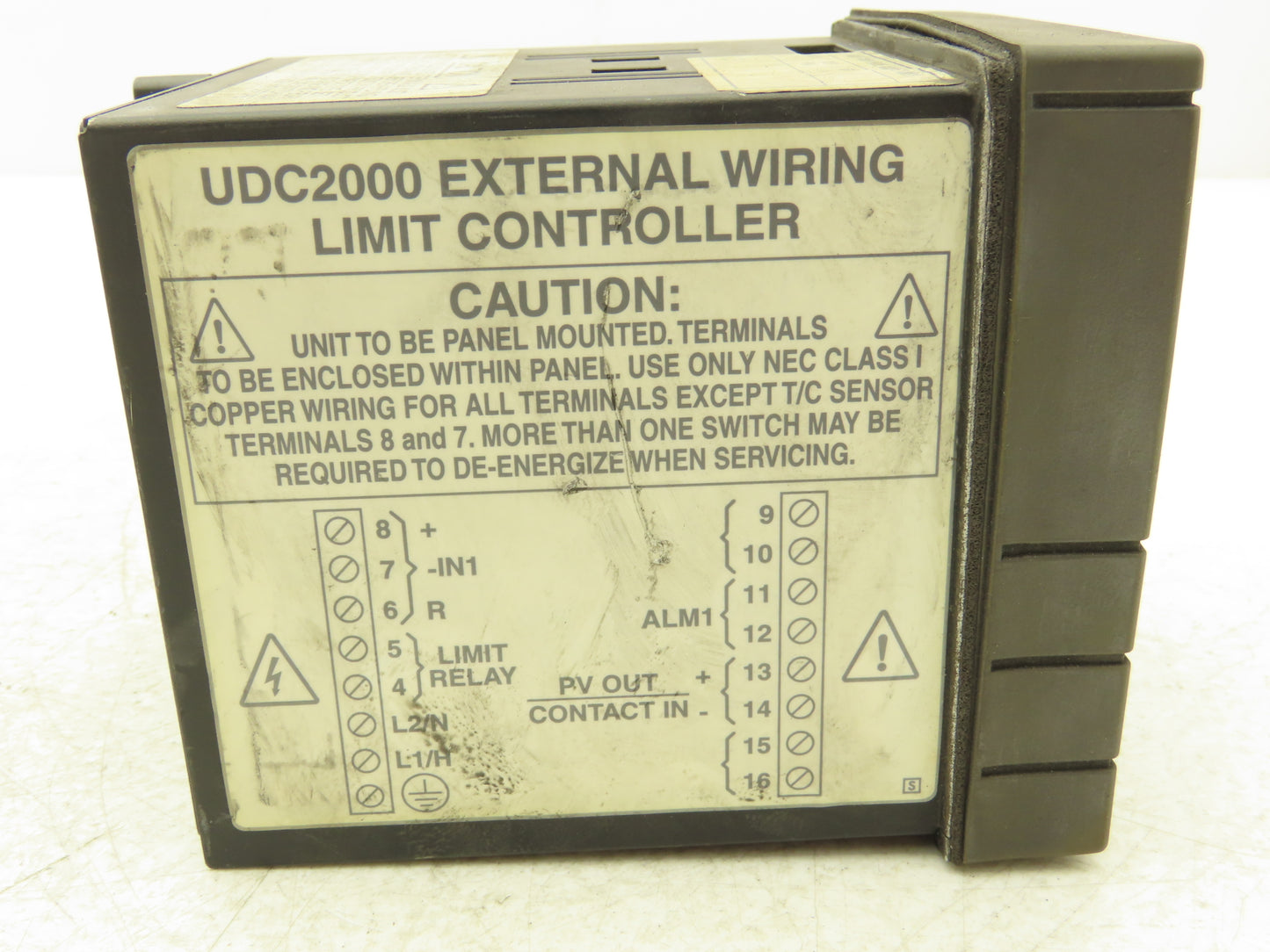 Honeywell UDC2000 Mini-Pro Temperature Controller 120VAC DC200H-0-000-10000-0