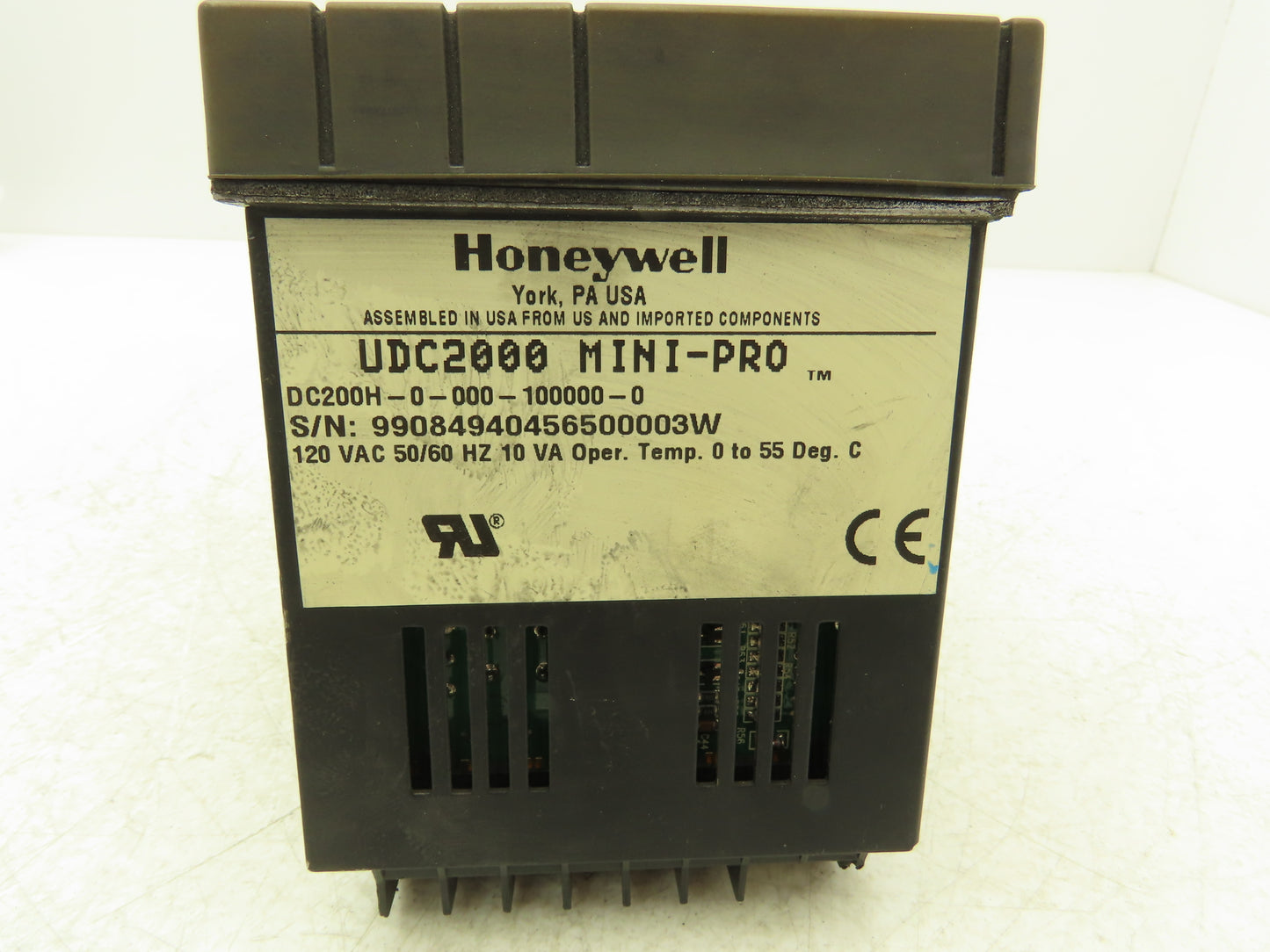 Honeywell UDC2000 Mini-Pro Temperature Controller 120VAC DC200H-0-000-10000-0
