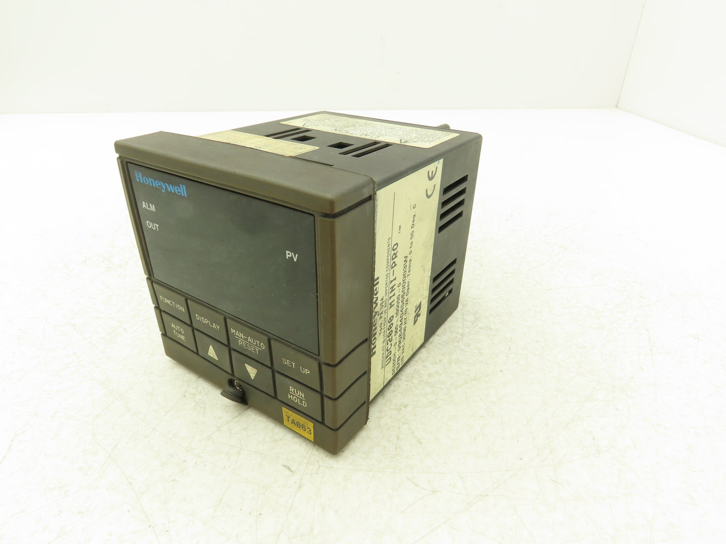 Honeywell UDC2000 Mini-Pro Temperature Controller 120VAC DC200H-0-000-10000-0