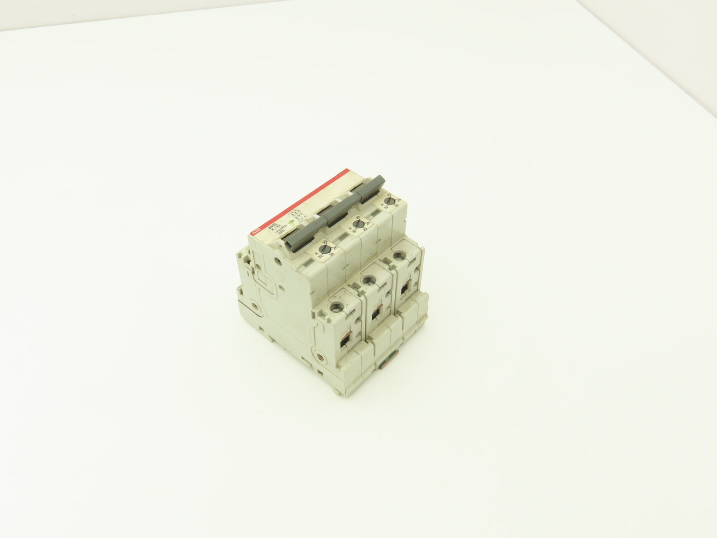 ABB S503-K32 3-Pole Circuit Breaker Adjustable 32A 690VAC 230/400V DIN Mountable
