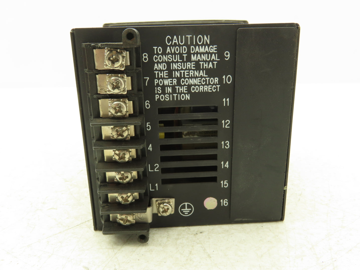 Honeywell UDC2000 Mini-Pro Temperature Controller 120VAC DC200H-0-000-10000-0