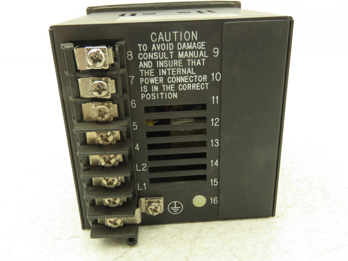 Honeywell UDC2000 Mini-Pro Temperature Controller 120VAC DC200H-0-000-10000-0