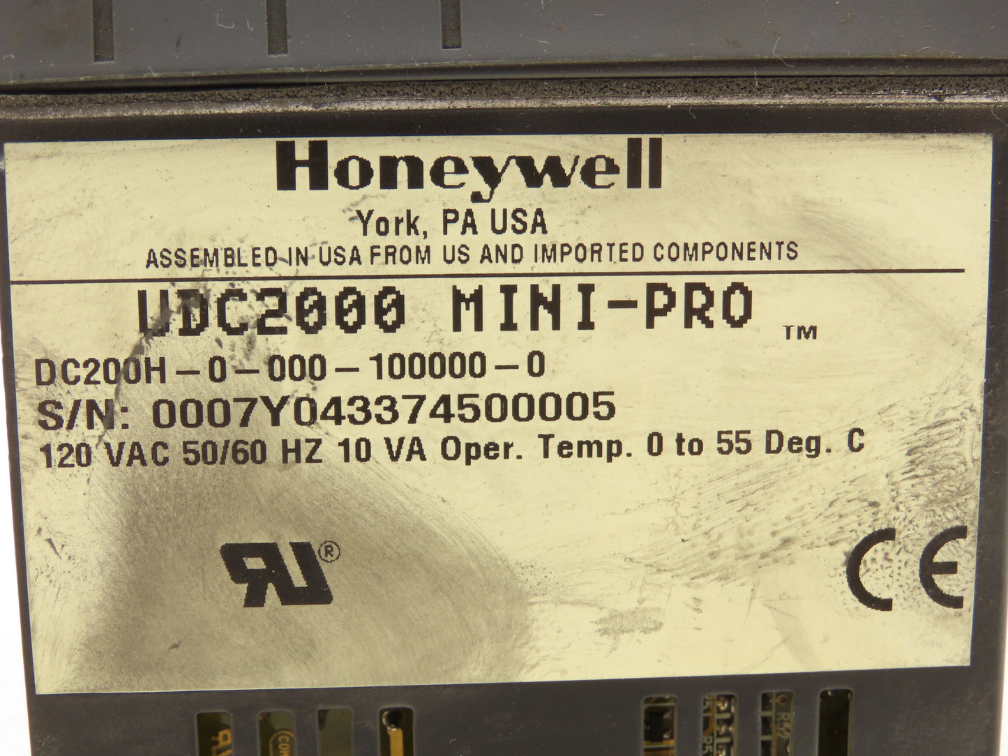 Honeywell UDC2000 Mini-Pro Temperature Controller 120VAC DC200H-0-000-1F000-0
