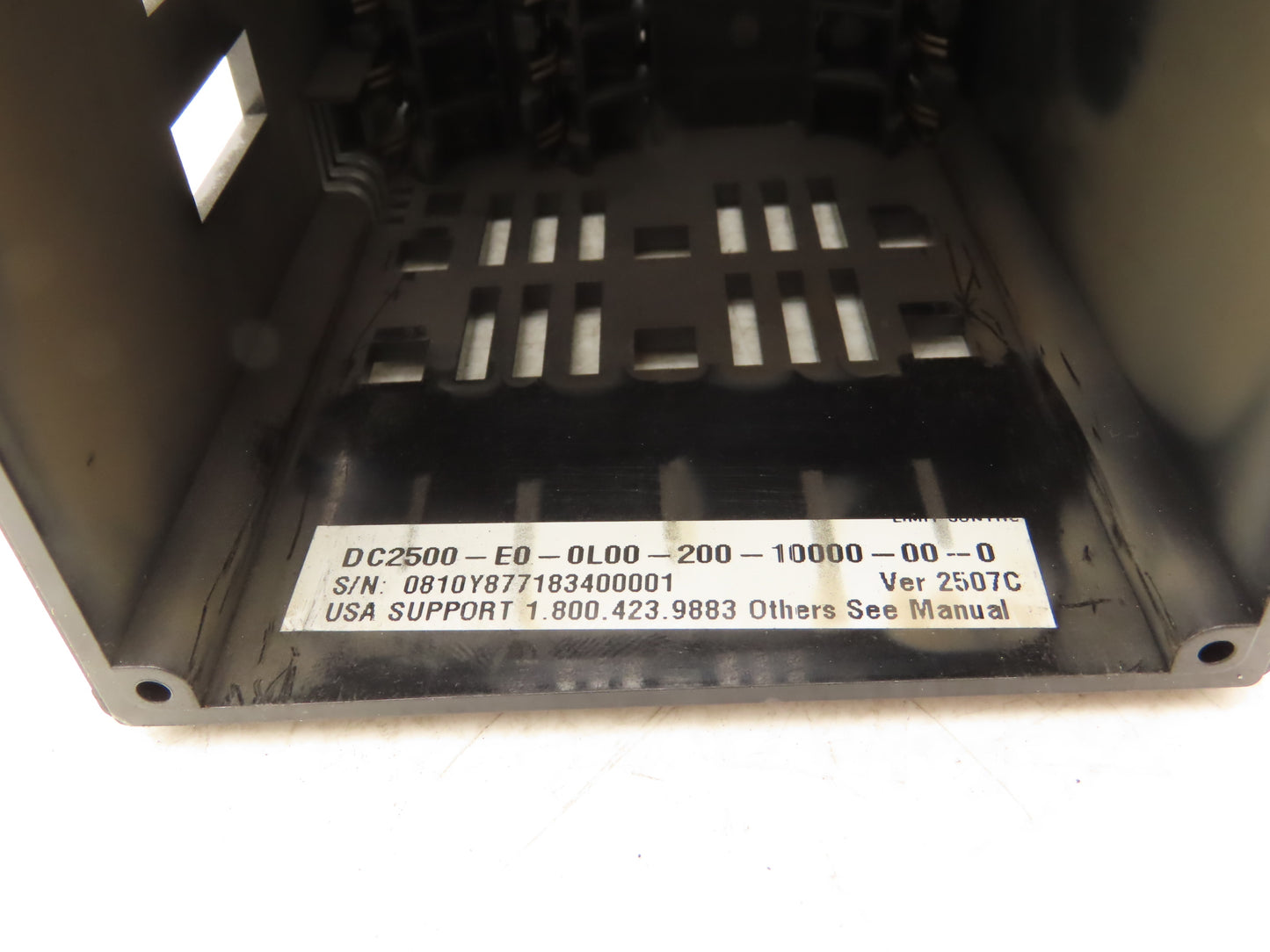 Honeywell UDC2500 Digital Temperature Controller DC2500-E0-0L00-200-10000-00-0