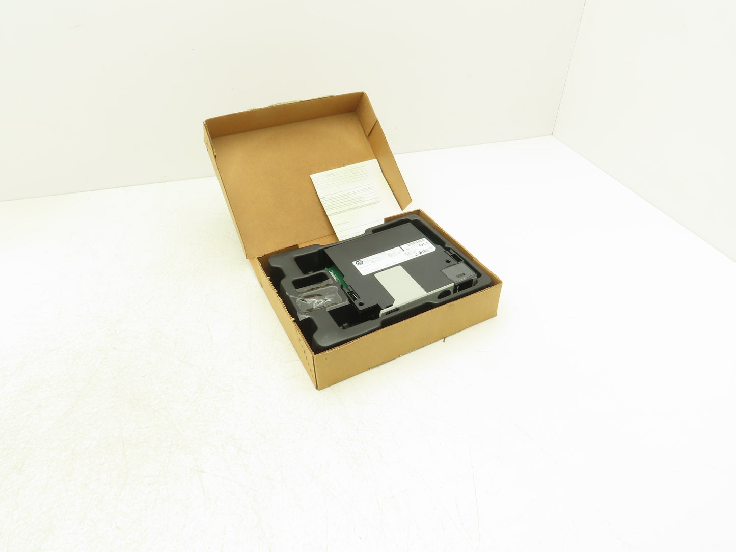 Allen Bradley 1756-L71 ControlLogix 2 MB Controller 5571 Ser B FW 1.010