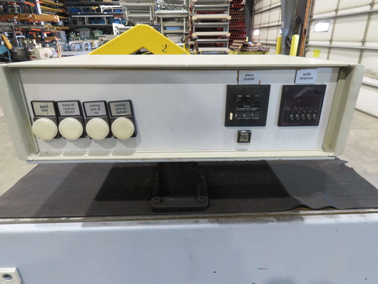 Hillesheimer Moley M1600 Automatic Roll Cutting Slitting Machine *Needs Repair