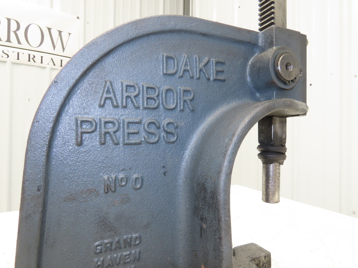 Dake Model No 0 Bench Top Arbor Press 1-1/2 Ton 4.5" Throat 7.75" Stroke