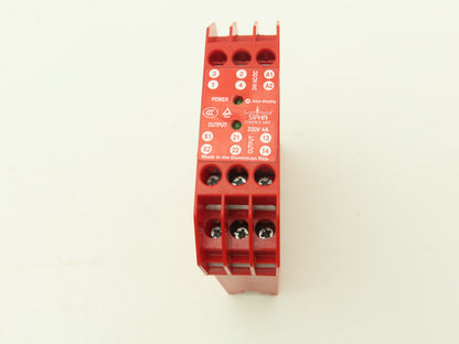 Allen Bradley 440N-S32013 Guardmaster Safety Relay Sipha Control Unit 24V Ser B