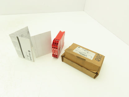 Allen Bradley 440N-S32013 Guardmaster Safety Relay Sipha Control Unit 24V Ser B