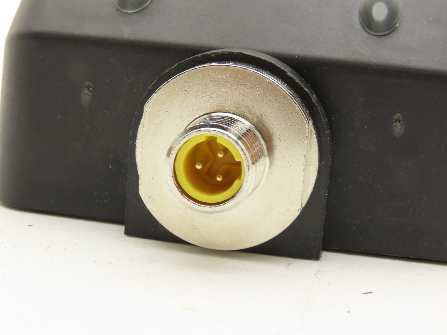 Allen Bradley 871F-R50N80-R3 Flat Pack Proximity Sensor 50mm Sensing 20-250V